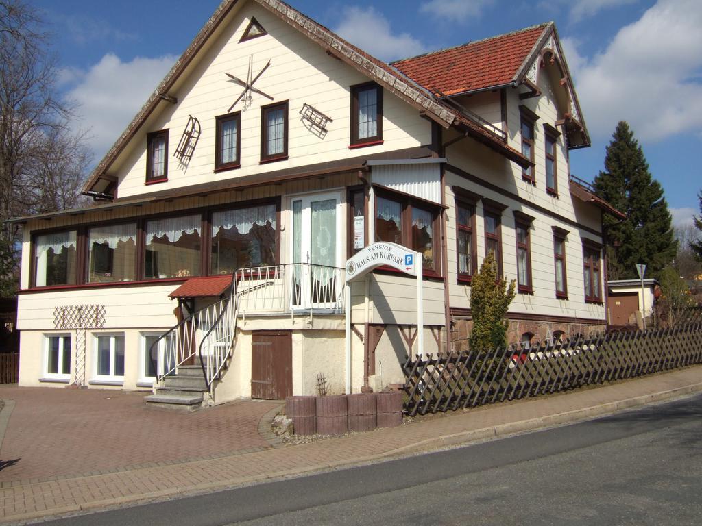 מלון זנקט אנדריאסברג Haus Am Kurpark מראה חיצוני תמונה